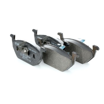 BOSCH Brake Pad Set Front (0986424364)