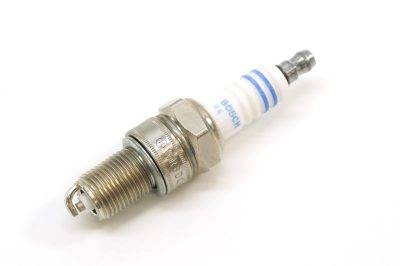 BOSCH SPARK PLUG (WR8DC+)