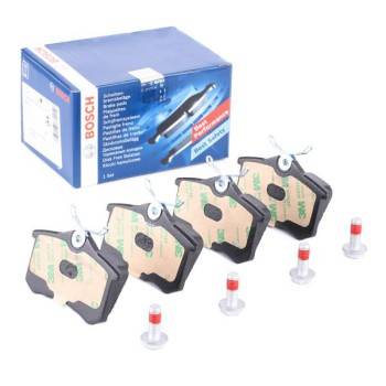 BOSCH Brake Pad Set Rear (0986461769)