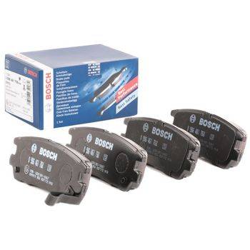 BOSCH Brake Pad Set Rear (0986461768)